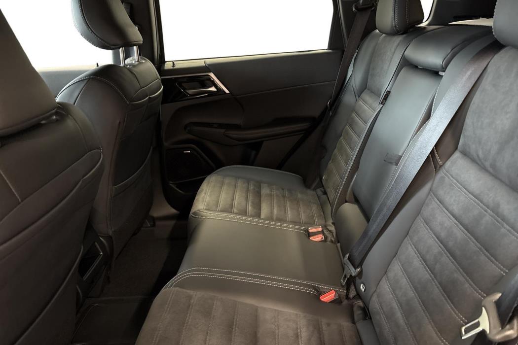 Mitsubishi Outlander 2026