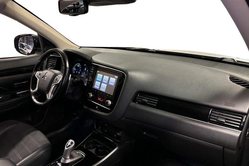 MITSUBISHI Outlander PHEV 2021