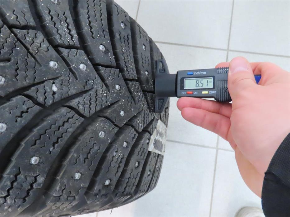 VOLKSWAGEN Golf Sportsvan 2015