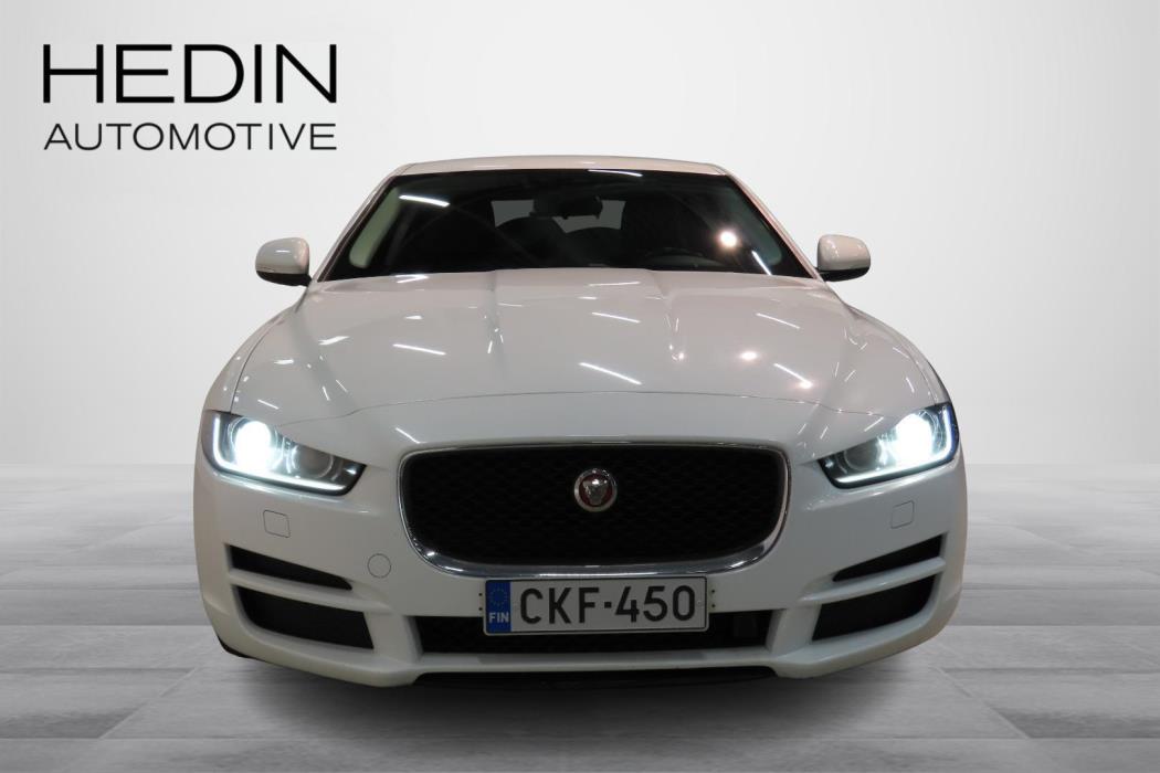 JAGUAR XE 2016