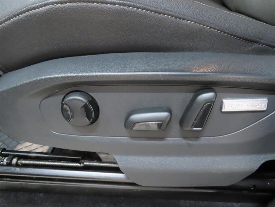 VOLKSWAGEN Amarok 2020