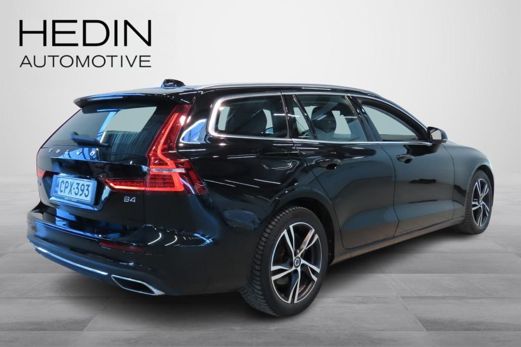 Volvo V60 2022