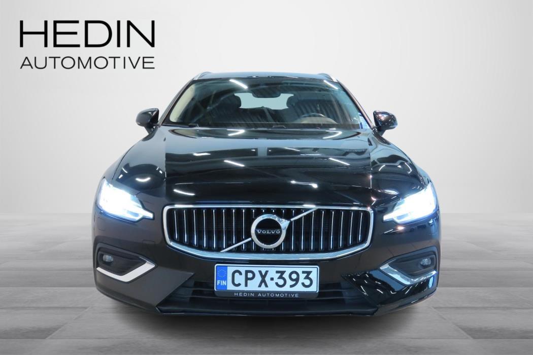 Volvo V60 2022