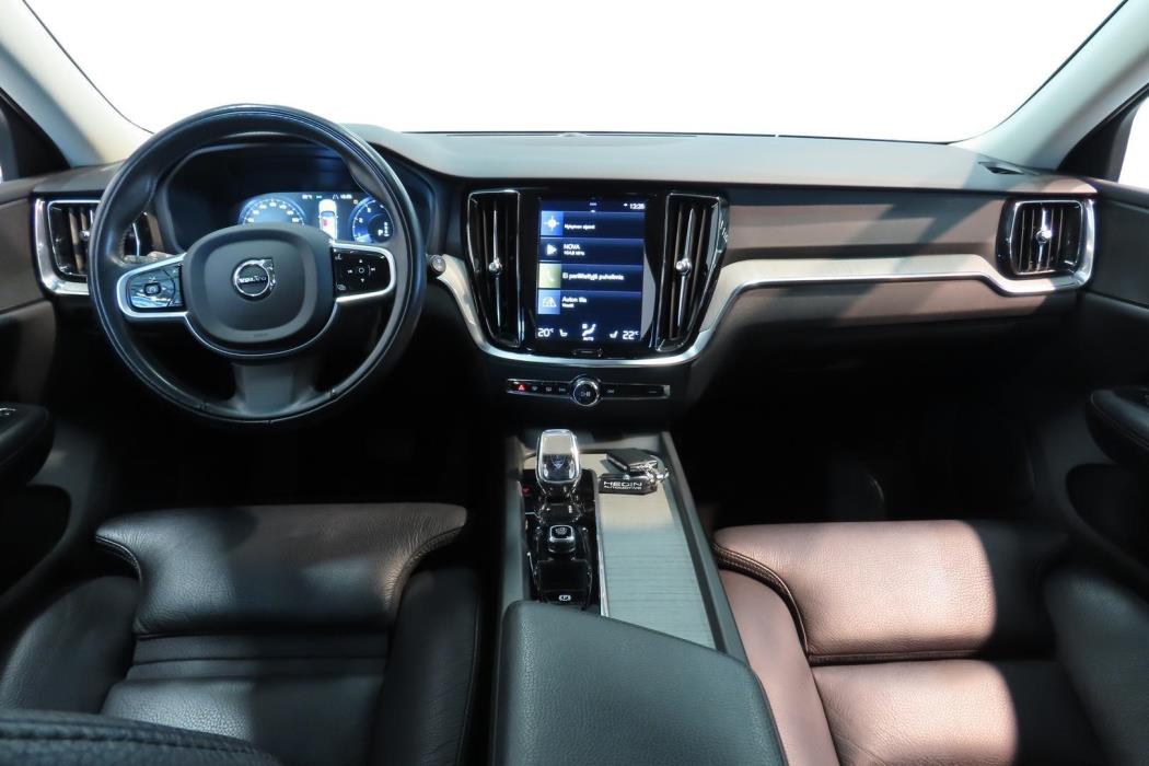 Volvo V60 2022