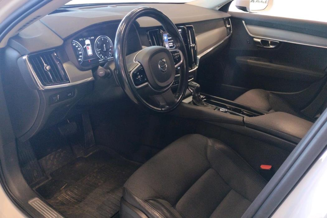 Volvo V90 Cross Country 2020