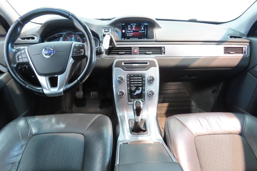 Volvo V70 2015