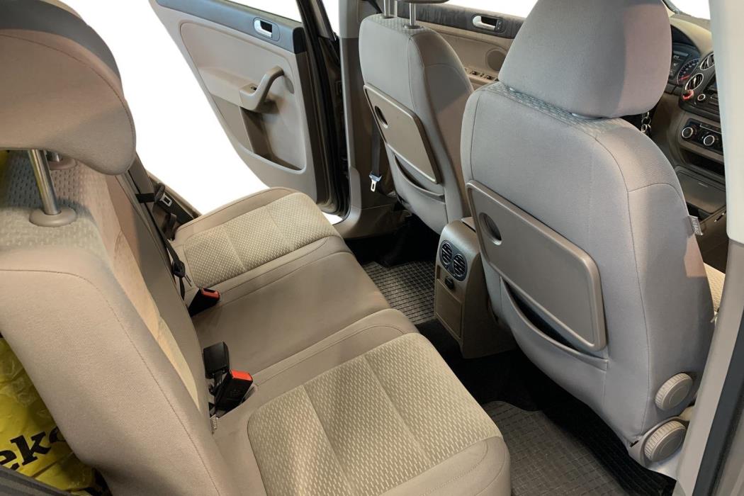 VOLKSWAGEN GOLF PLUS 2009