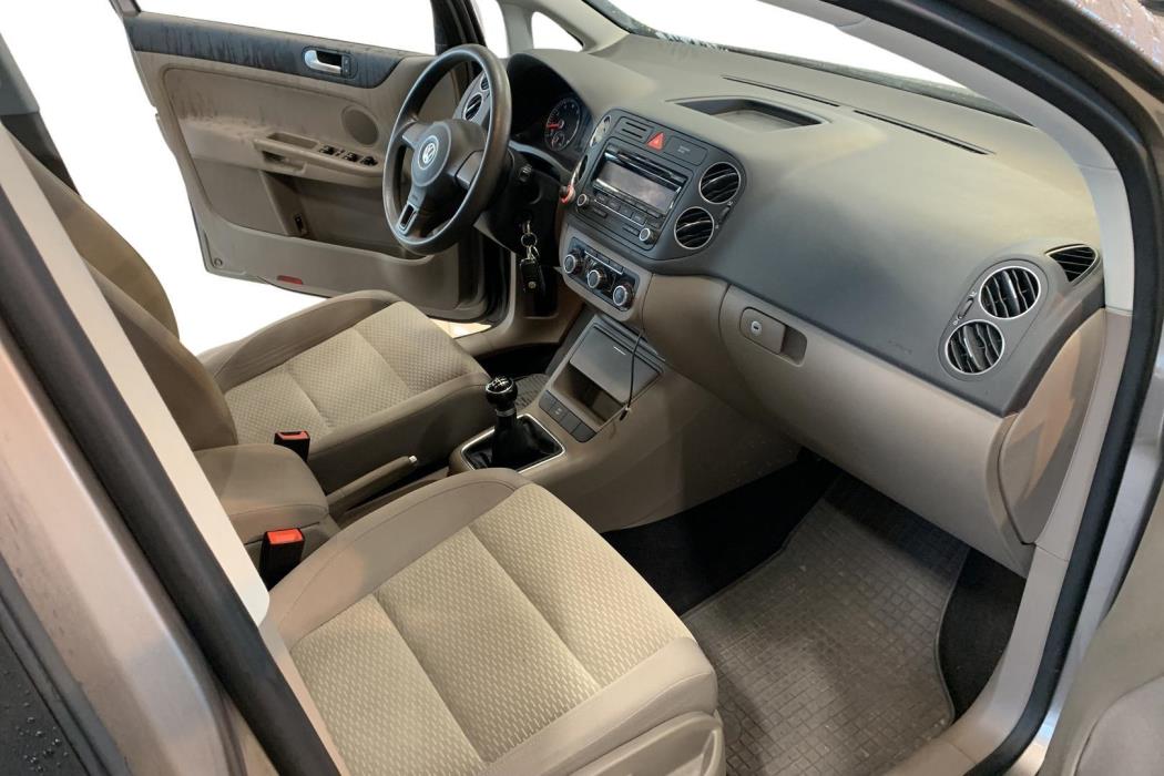 VOLKSWAGEN GOLF PLUS 2009