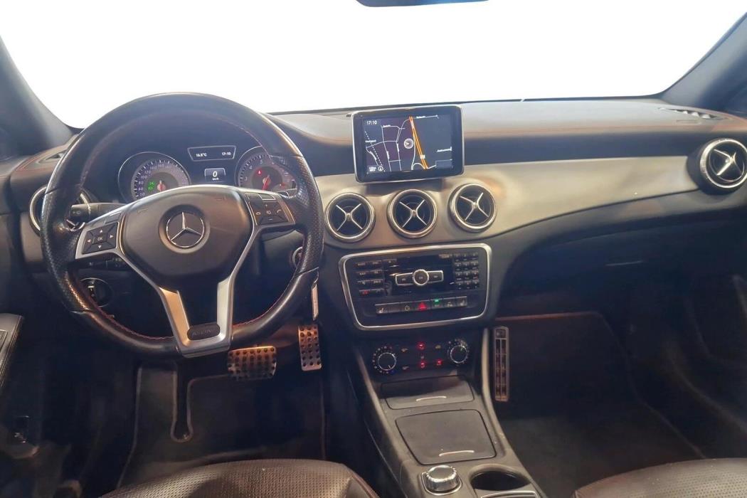 Mercedes-Benz CLA 2013