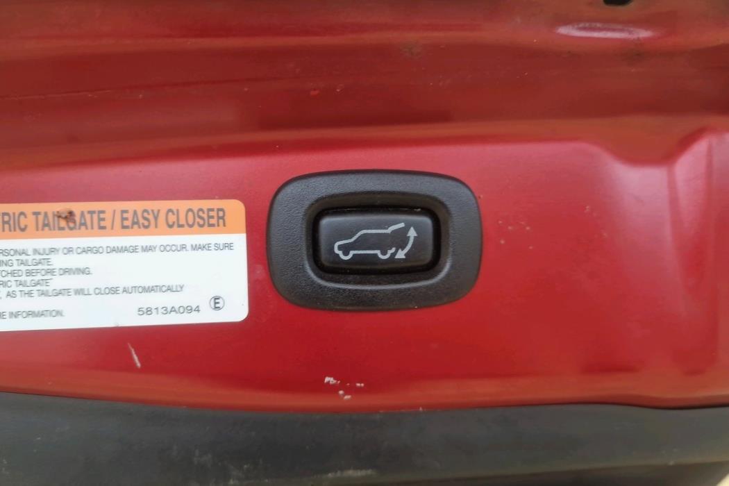 MITSUBISHI Outlander PHEV 2016