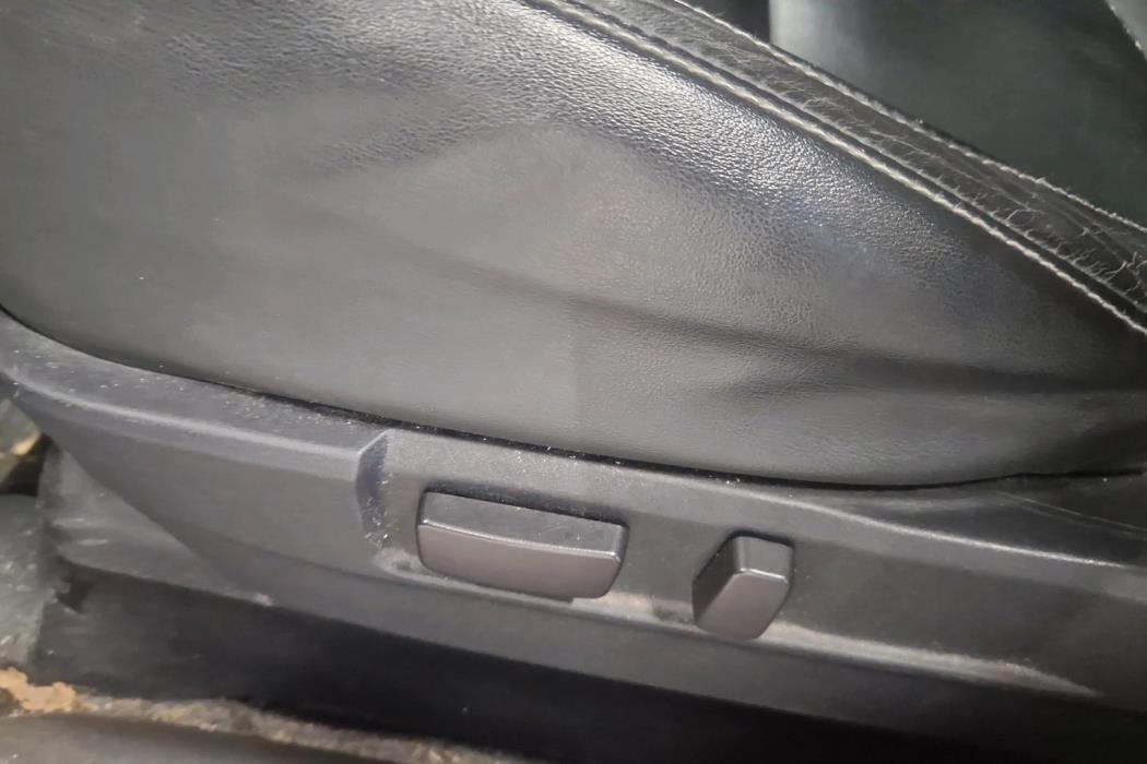 MITSUBISHI Outlander PHEV 2016