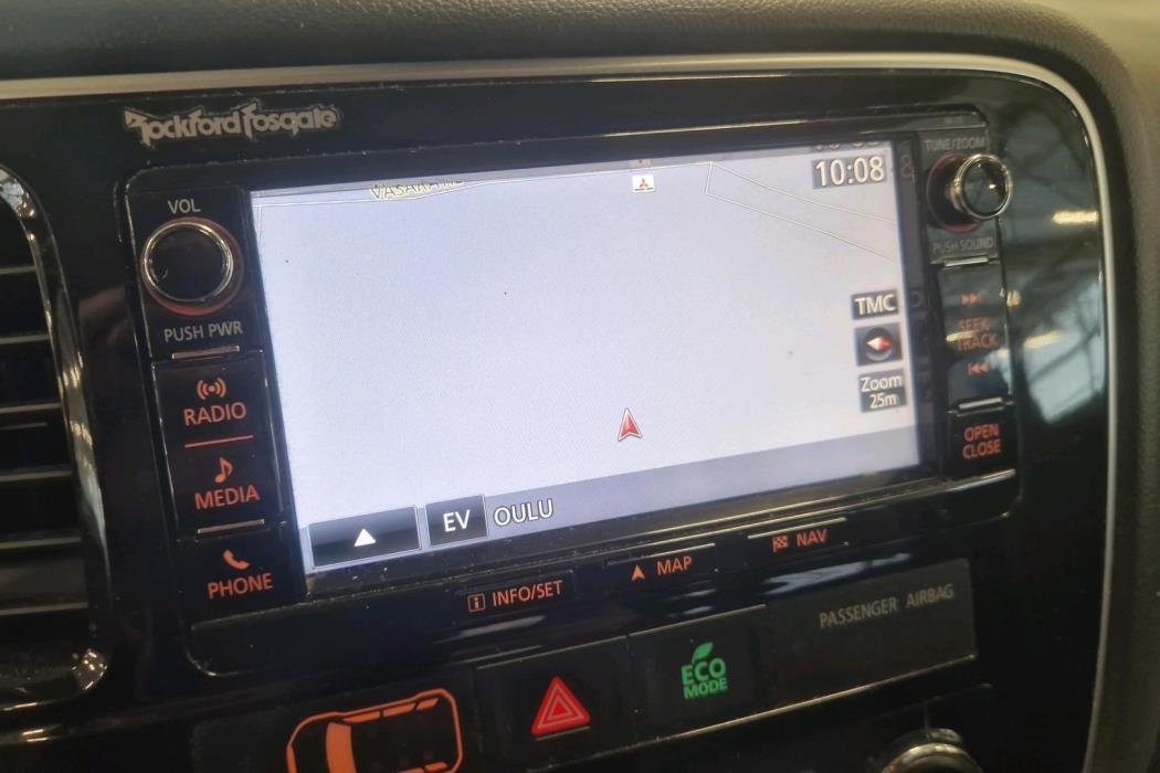 MITSUBISHI Outlander PHEV 2016