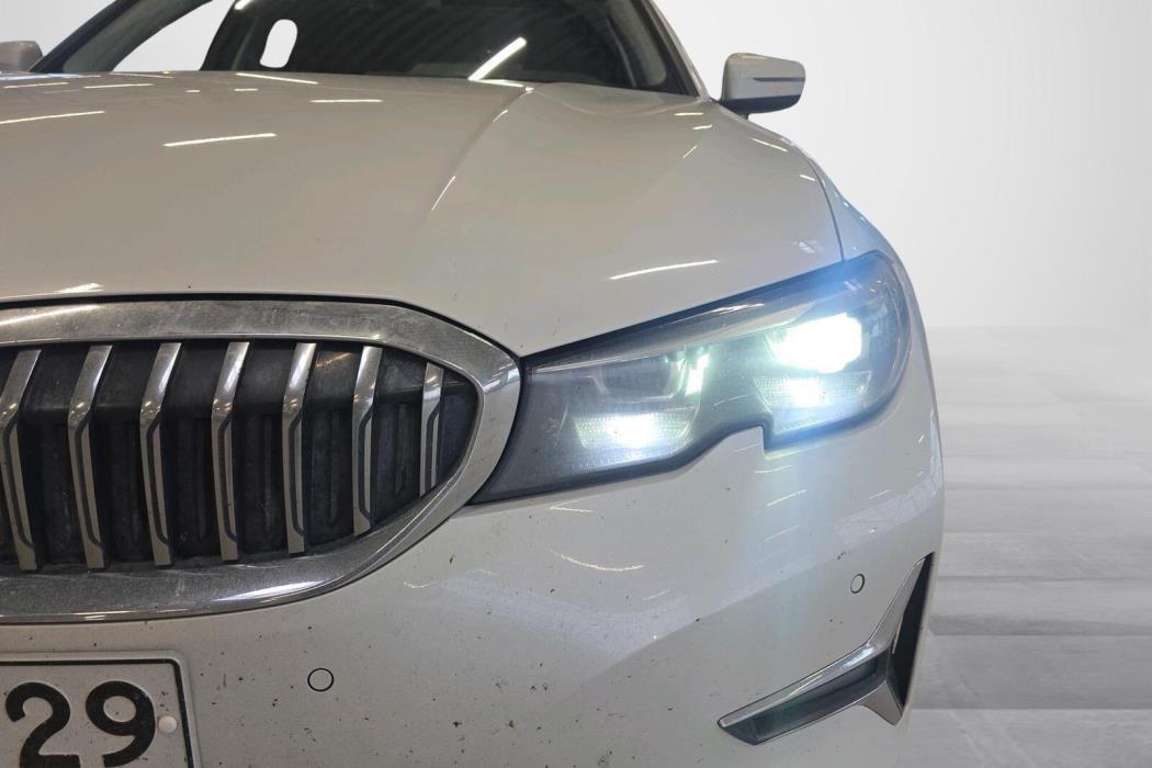 BMW 320 2021