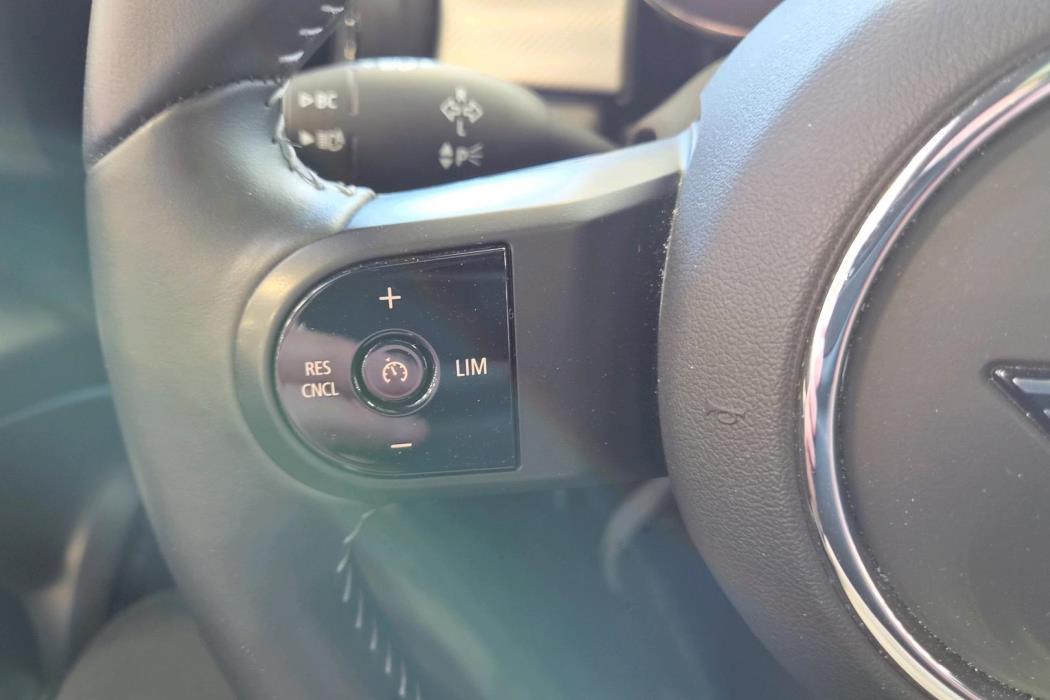 MINI Hatchback 2023