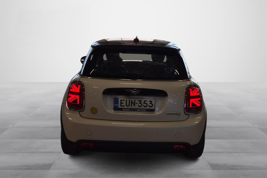 MINI Hatchback 2023