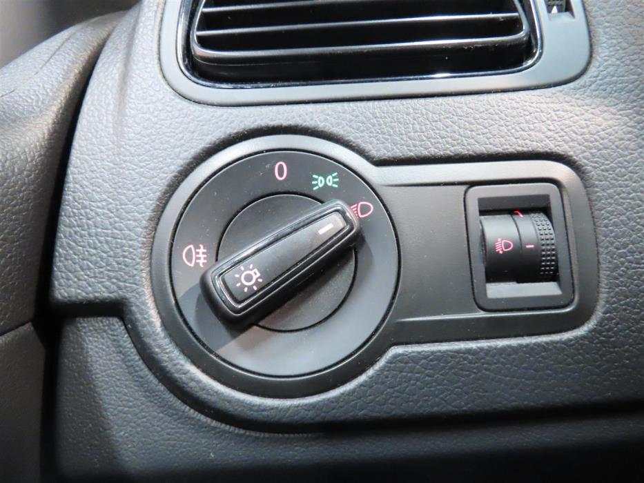 Volkswagen Polo 2015