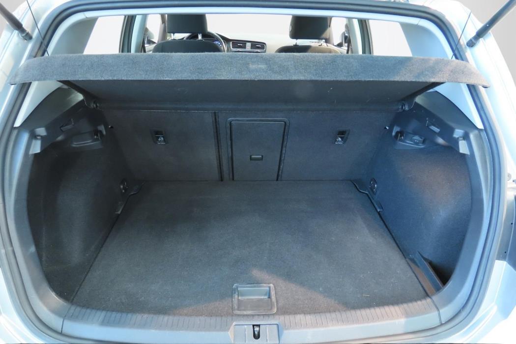 VOLKSWAGEN Golf 2020