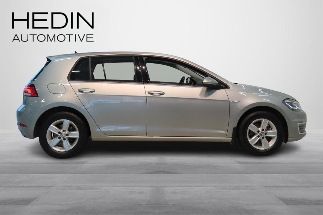 VOLKSWAGEN Golf 2020