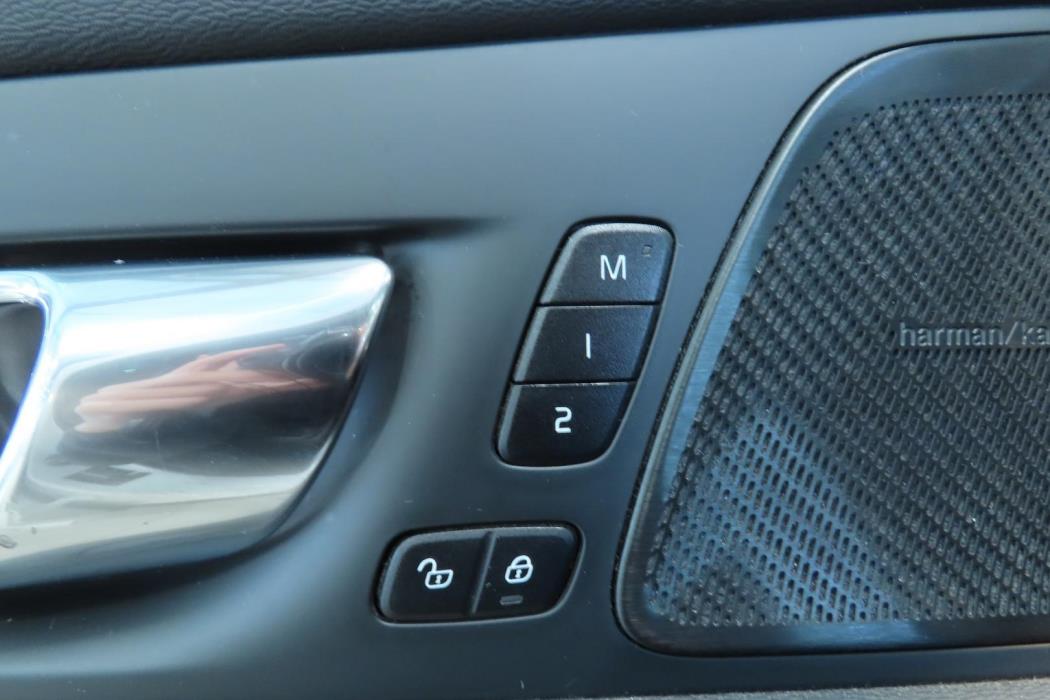 Volvo XC60 2021