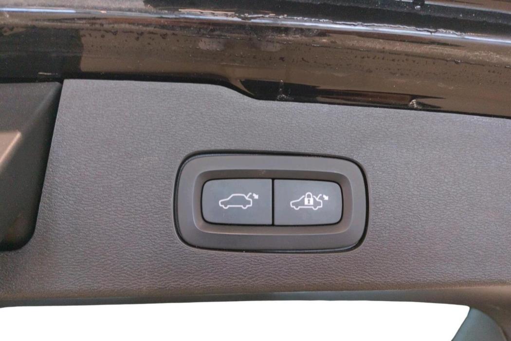 Volvo V60 2023