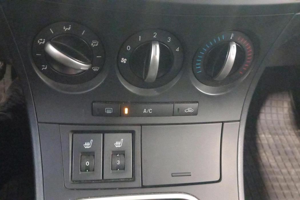 Mazda Mazda3 2012