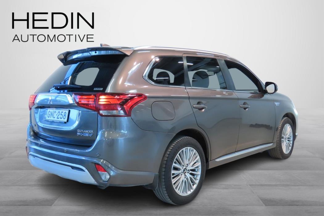 MITSUBISHI Outlander PHEV 2018