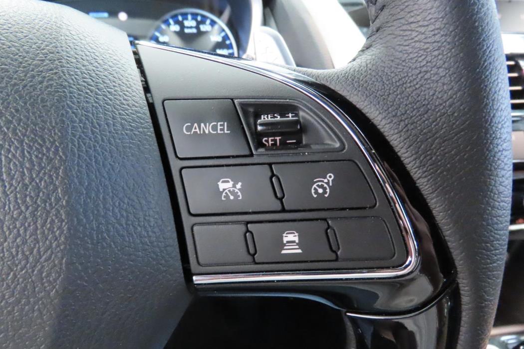 MITSUBISHI ECLIPSE CROSS 2025