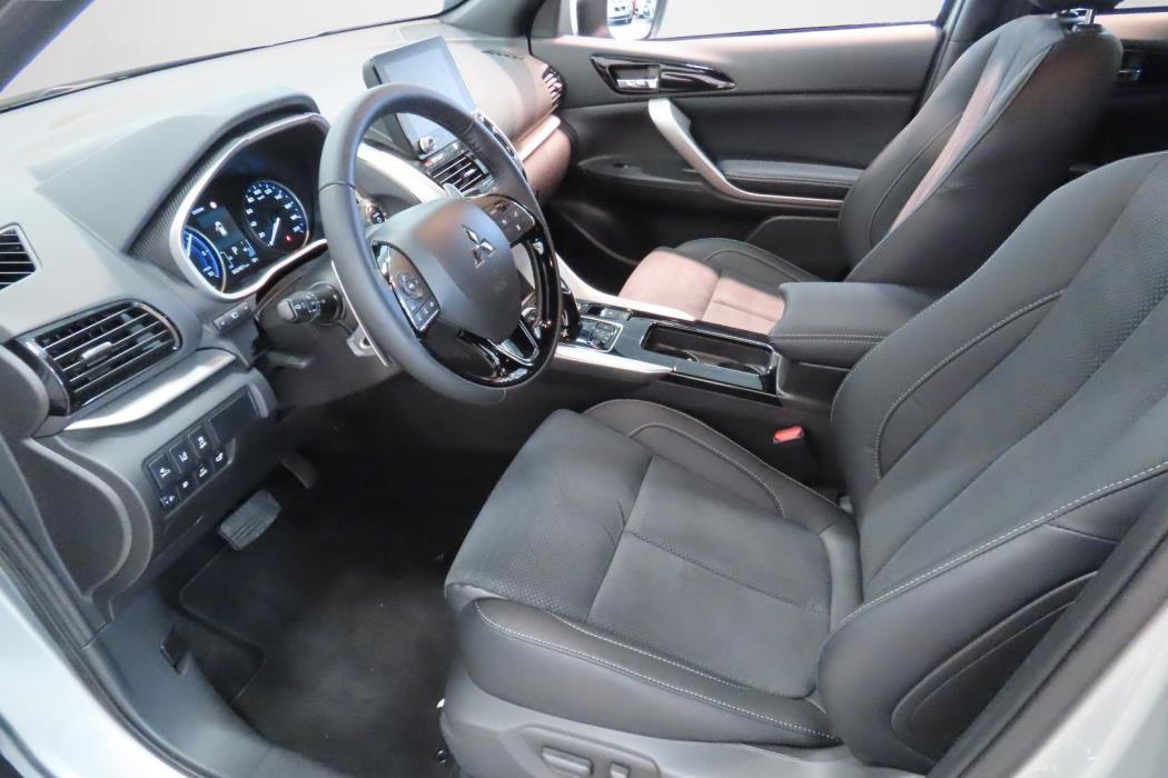 MITSUBISHI ECLIPSE CROSS 2025