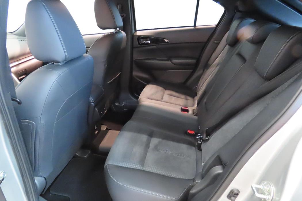 MITSUBISHI ECLIPSE CROSS 2025