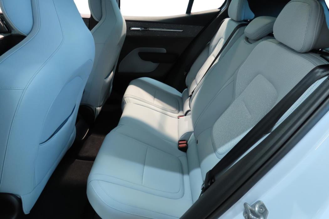 Volvo EX30 2024