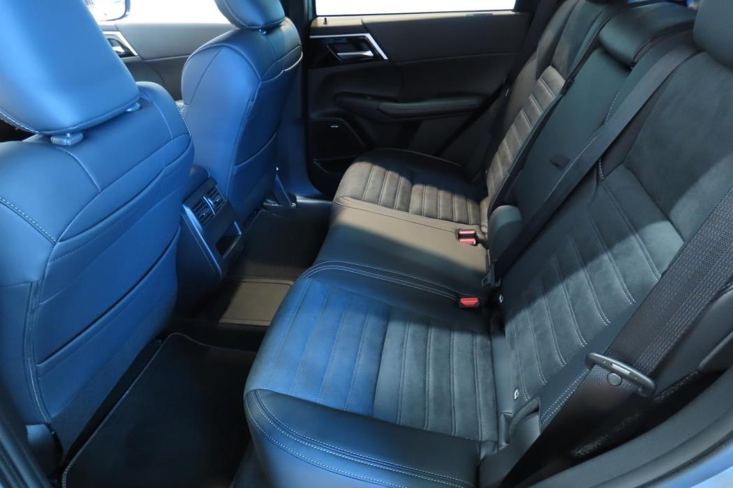Mitsubishi Outlander 2026