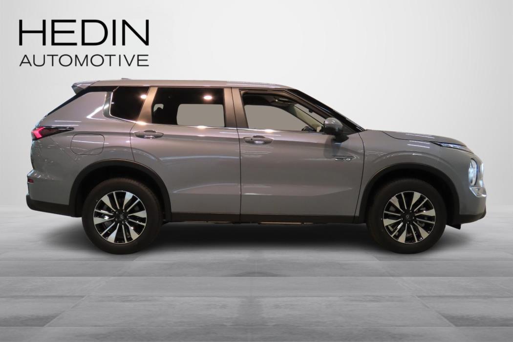 Mitsubishi Outlander 2025