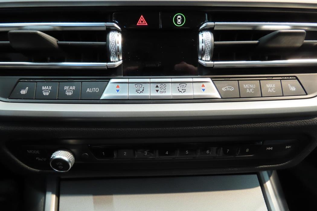 BMW 320 2022