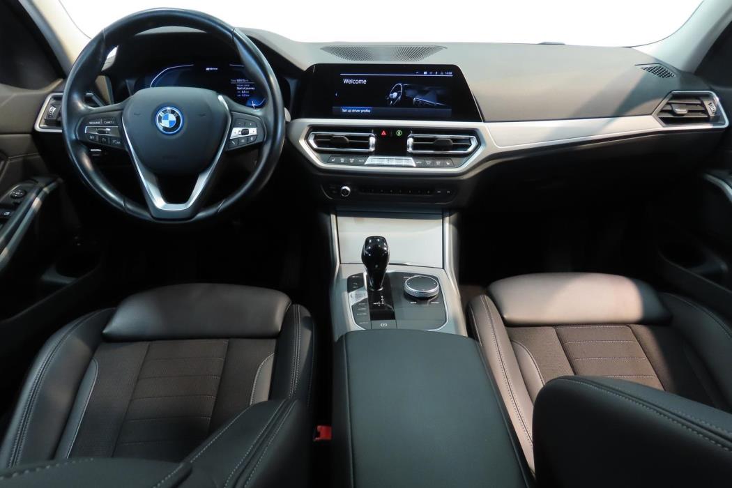 BMW 320 2022