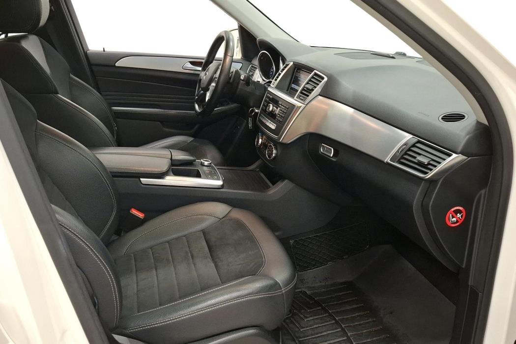 Mercedes-Benz ML 2012