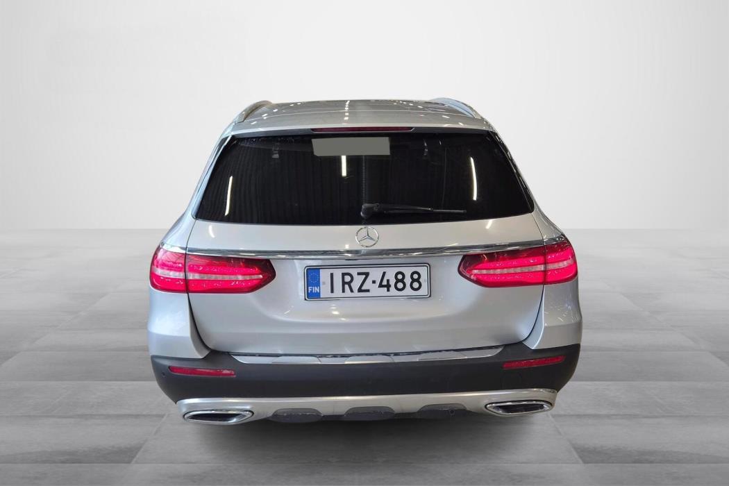 Mercedes-Benz E 2017