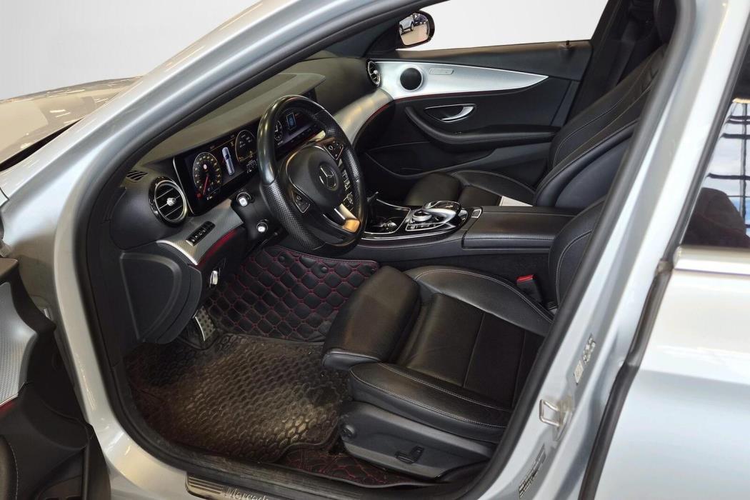 Mercedes-Benz E 2017