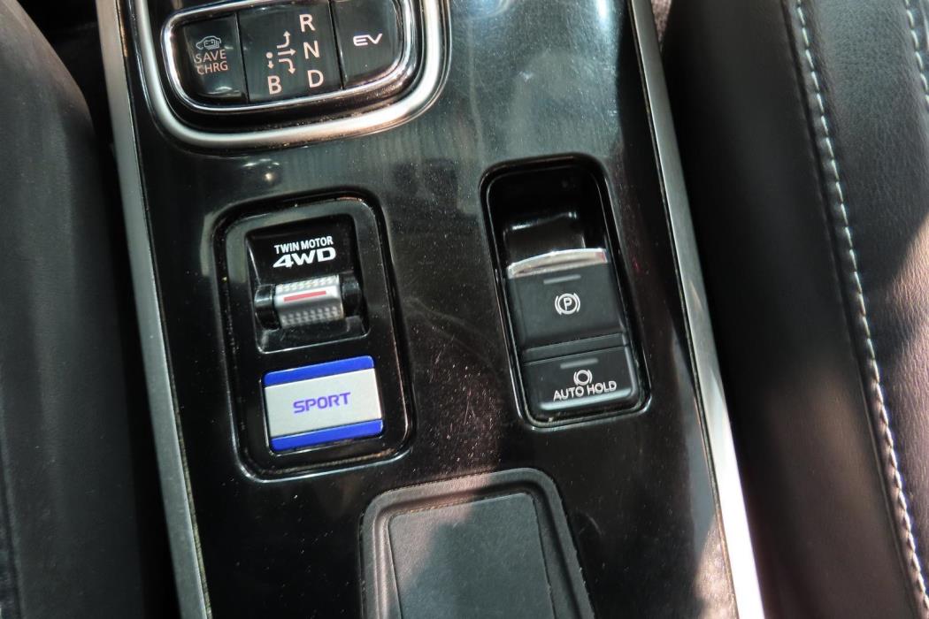 Mitsubishi Outlander PHEV 2019