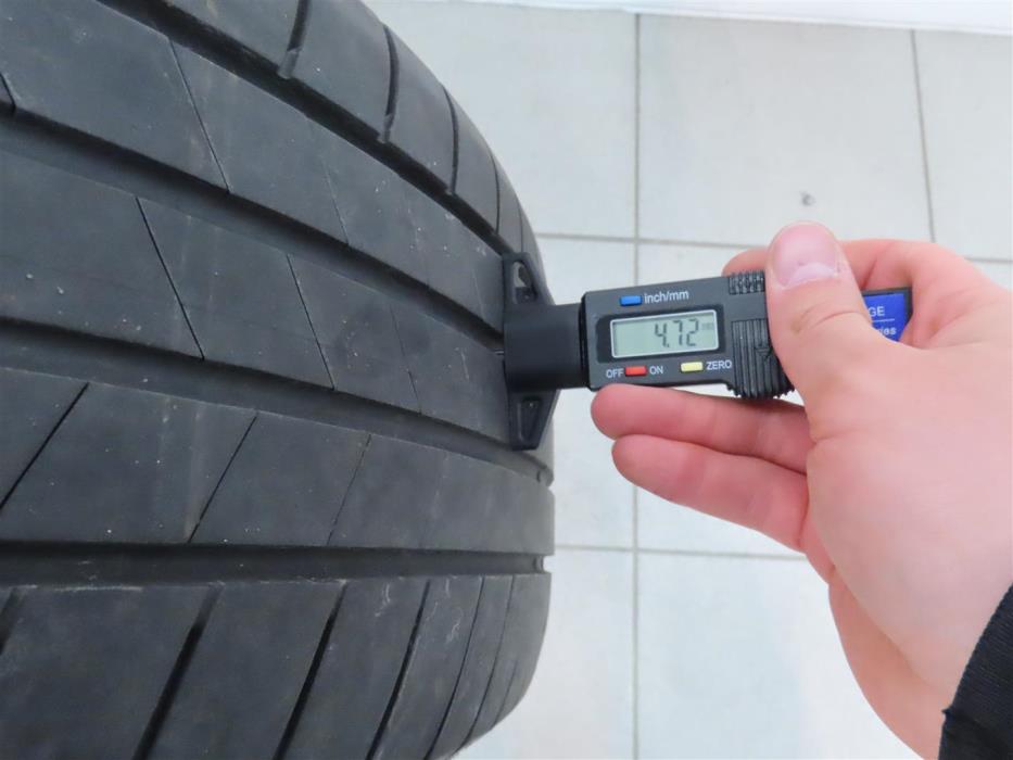 Mitsubishi Outlander PHEV 2021