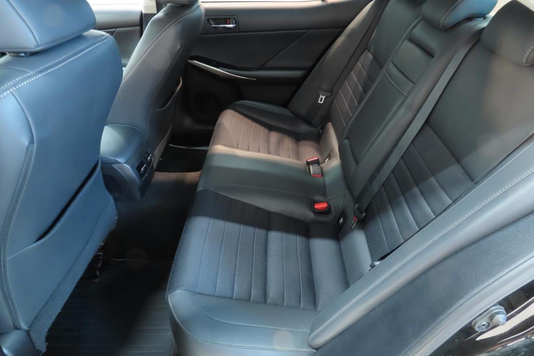 Lexus IS 2015