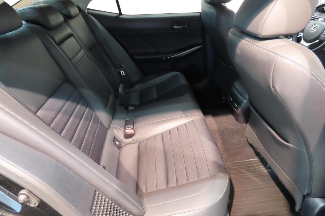 Lexus IS 2015
