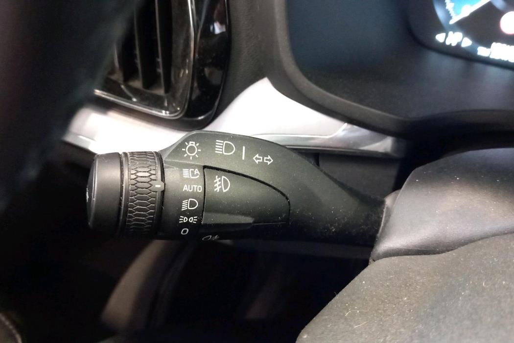 Volvo V60 2022
