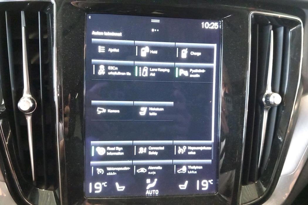 Volvo V60 2022