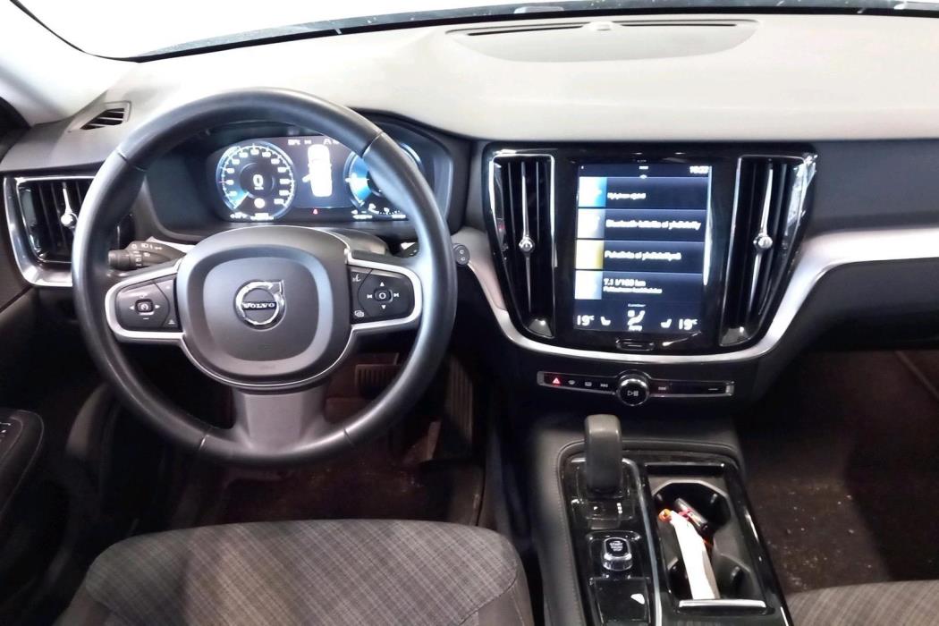 Volvo V60 2022