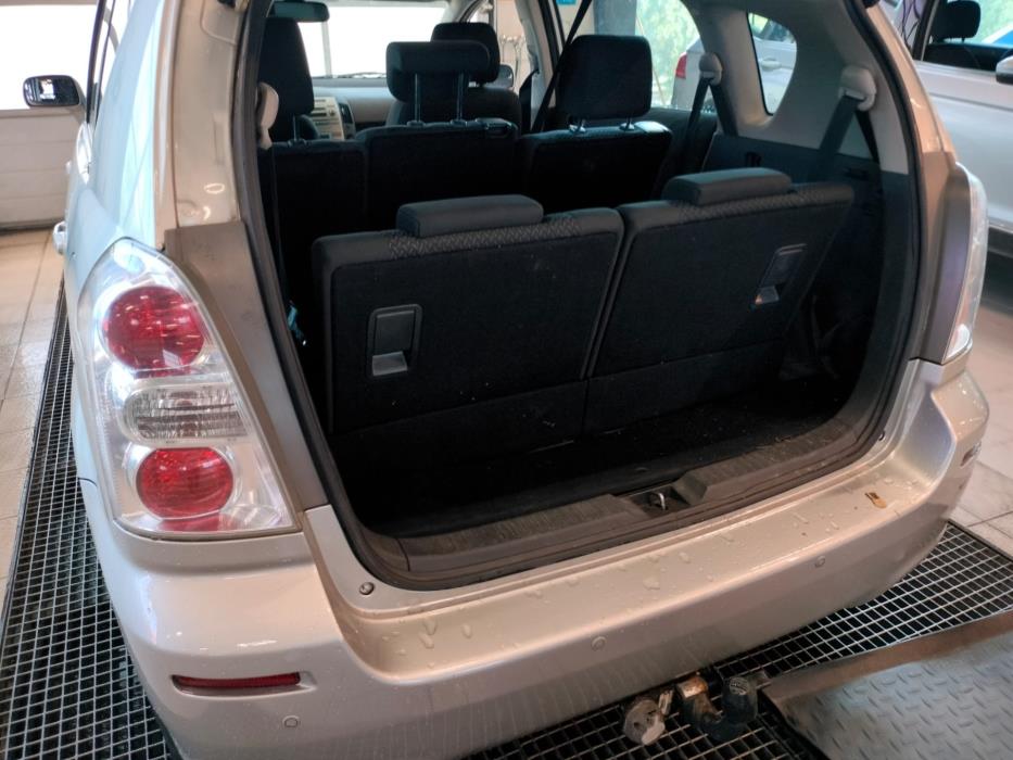 TOYOTA COROLLA VERSO 2007
