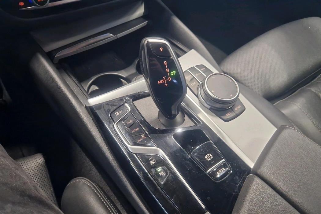 BMW 530 2021