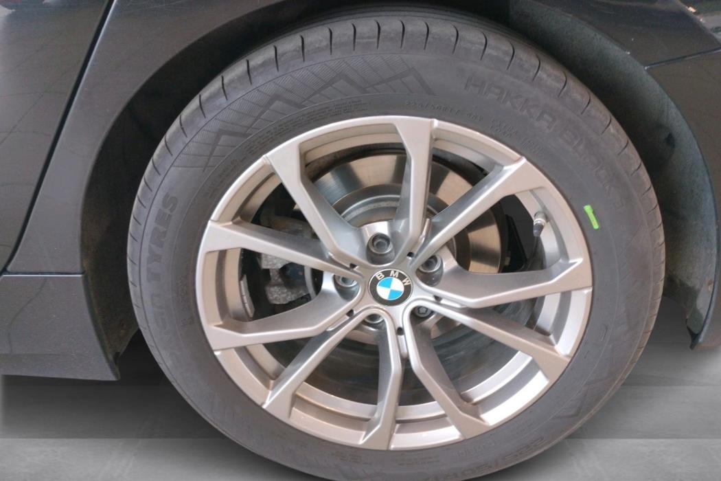 BMW 320 2021