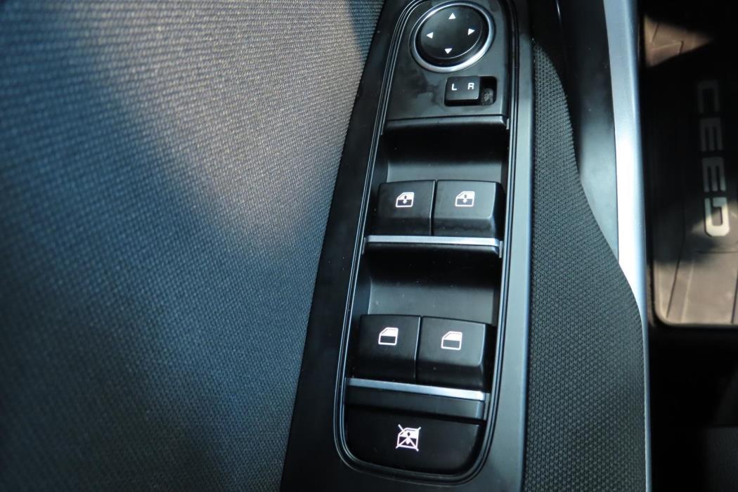 Kia Ceed 2025