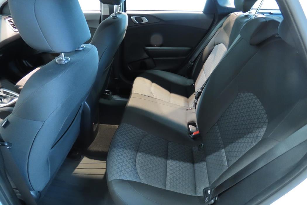 Kia Ceed 2025