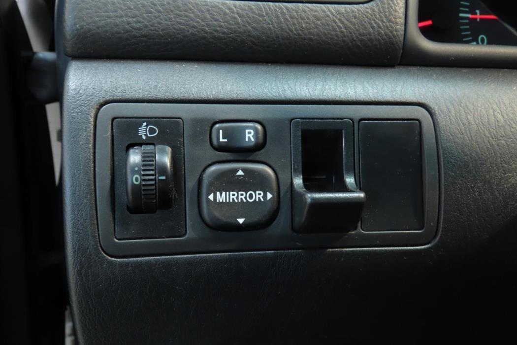 TOYOTA Corolla 2004